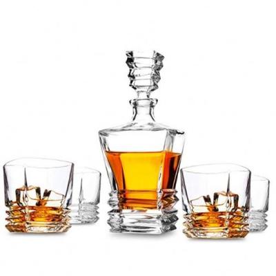 China Western Quality Crystal Whiskey Decanter Set With Lead Free 4 Glasses Dishwasher Safe Whiskey Decanter and Glass Bar Set for sale