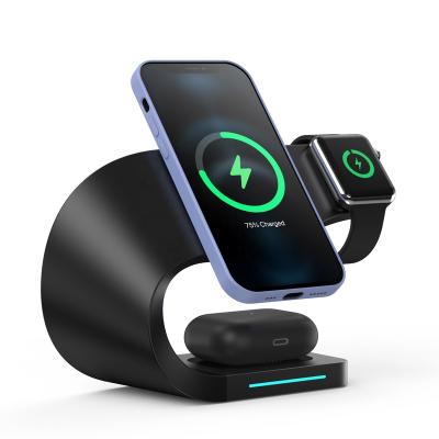 China 15W Fast Wireless Charger Creative New 4 in 1 Magnetic Wireless Charger Phone 15W Wireless Charging Desk Stand Suitable for iPhone13 for sale