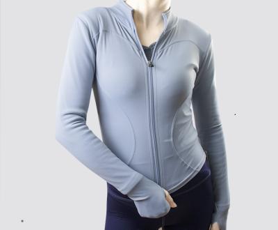 China Breathable Customized Long Sleeve Zipper Sportswear Suit Yoga Tops And Pants Running Suit for sale