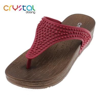 China Slippers Ladies Low Heel V Shape Fashion Upper Slippers With Bronze Outsole for sale