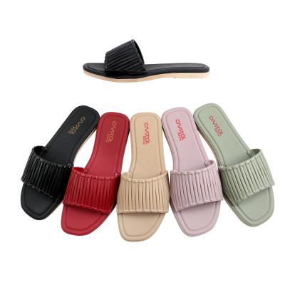 China Fashion Trend Women PVC Slipper , Soft Lady Plastic Slipper for sale