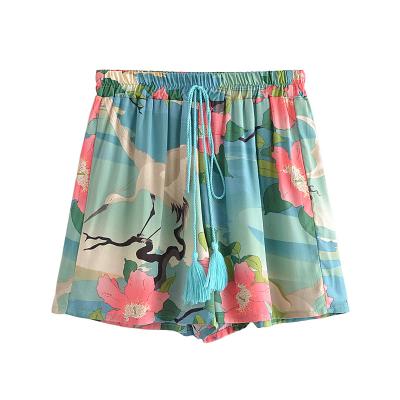 China Chic Ladies Crane Floral Print Bohemian Shorts Women Vintage Washable Summer Beach Rayon Boho Shorts for sale