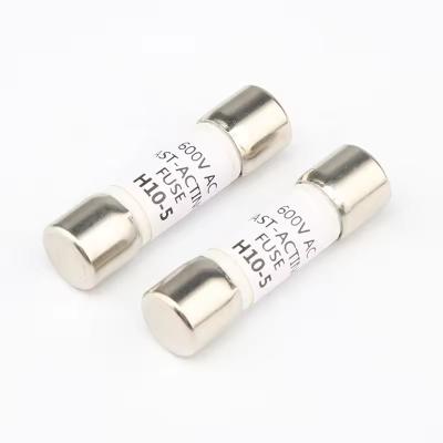 China 5AG 10*38mm 10PV 32A dc 1000 v switch fuse unit Low voltage solar dc fuse link Cylindrical Type With Fuse Base en venta