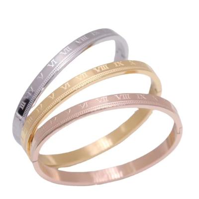 China Vier Farben Oval Armband Armband Klassisch angepasst Rose Gold Armband zu verkaufen