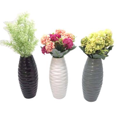 China 2021 Black Handmade Eco-friendly Gray Spiral Shape Porcelain Flower Vase Large Ceramic Flower Vase for sale