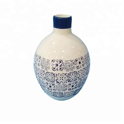 China 2021 Pattern Contemporary Painted Vase Flower Porcelain Blue And White Porcelain for sale