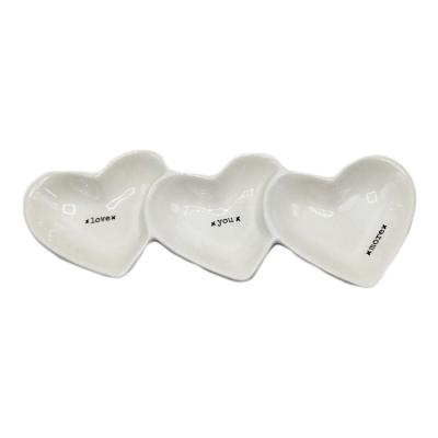 China Valentine Decor Valentine's Day Decorative Ceramic Heart Shaped Dish for sale