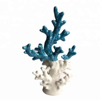 China Exquisite Illustration of Europe, Coral Ceramic Sculpture for sale