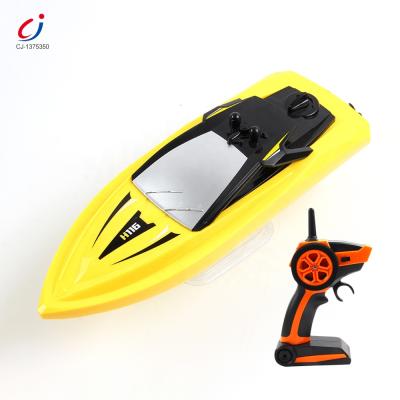 China Newest RC Hobby Item High Speed ​​Mini Electric Radio Control Toy 2.4G RC Boat Outdoor for sale