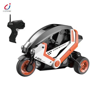 China RC model Simulation 2.4Ghz 1:8 scale racing stunt tricycle high speed rc remote control motorcycle for sale