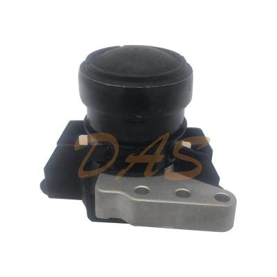 China OEM 11610-57L02 Rubber Engine Mount Iron Engine Rubber Mount For Suzuki Car /Auto Spare Parts Engine Mount for sale