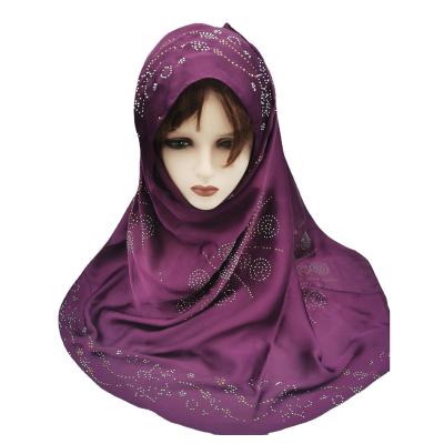 China Polyester Wholesale High Quality Solid Plain Women Wrap Islamic Shawls Headband Muslim Hijabs Headscarf Thick Heavy Chiffon Hijab Scarf for sale