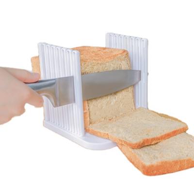 China Sustainable Household Kitchen Bread Slicer Baking Tools Bread Serving Toast And Ham Can Be Sliced ​​Quickly And Evenly for sale