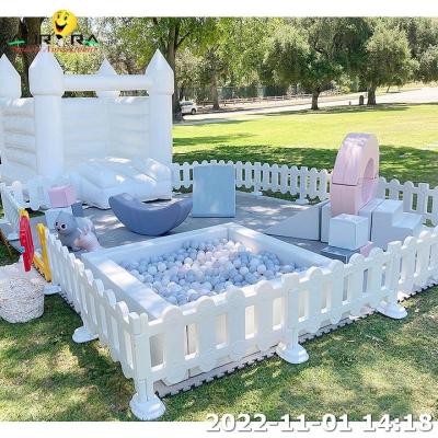 China Equipamento de Jogos Soft Kids Set Branco Indoor e Outdoor Playground Com Bounce House à venda