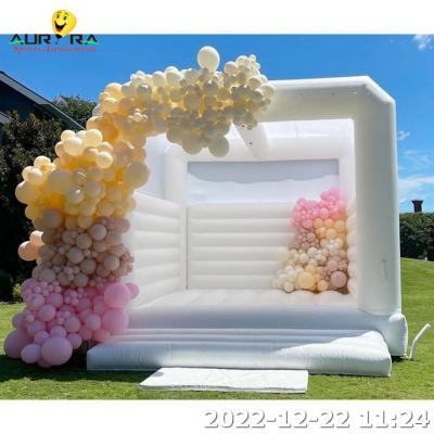 China Glidera de agua inflable Casa de salto de boda Castillo de salto para adultos en venta