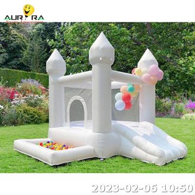 China Water Bounce Huis opblaasbare bruiloft Bouncy Castle Wit Met Ball Pit Te koop