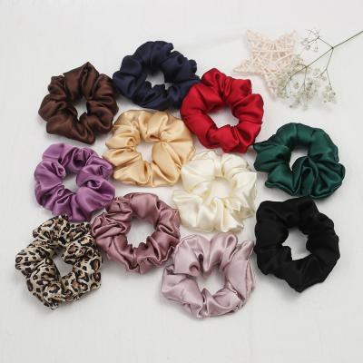 China Fanshion 100% Korean Vintage Mulberry Silk Hair Rubber Bands Hair Scrunchies Silk Hair Scrunchies for sale