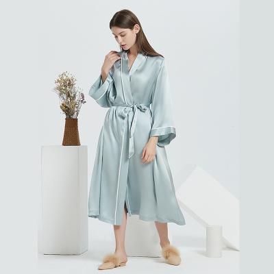 China 100% Silk Women's Robe Mulberry Silk Robe Breathable Silk Women's Long Sleepwear With Private Label For Wholesale for sale