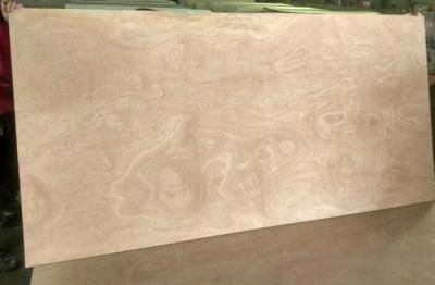 China Natural R/C Sapele Furniture Grade Plywood Polished Surface High Durable for sale