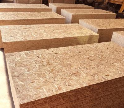 China Natural Wood Color Oriented Strand Board 9 - 20mm Thickness With Polished Surface for sale