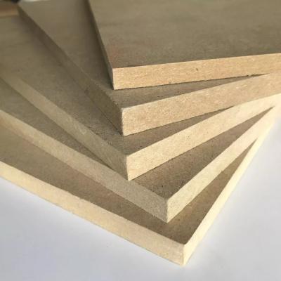 China Dikte 1,8 - 30mm Melamine Onder ogen gezien MDF Raad 8% - 14%-Vochtgehalte Te koop