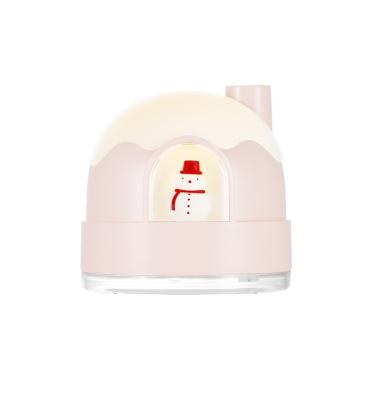 China Mini Cute Gift Snow Men Car Light 5V Warm Cool Air Humidifier Wireless Night Humidifier for sale