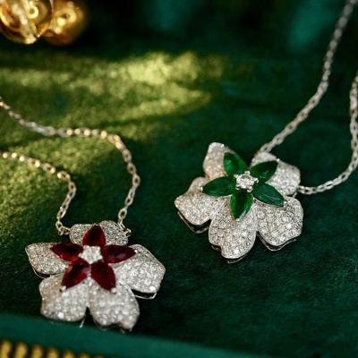 China TRENDY Xinfly 18k Solid Gold 0.64ct Diamond 1.05ct Ruby Emerald Gem Stone Flower Shape Pendant Necklace for sale