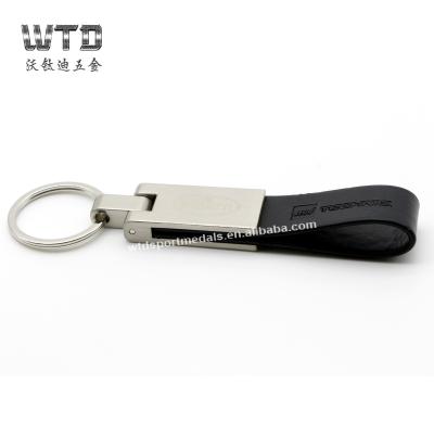 China WTD 2021 wholesale car leather custom logo keychains PU metal car leather key chain for sale