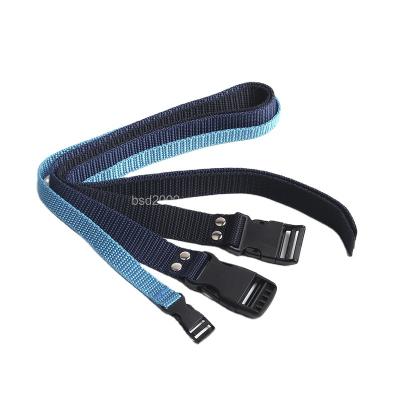 China OEM high quality wholesale Custom Jacquard Debossed Logo Woven Polyester Nylon Reflective logo Webbing Strap zu verkaufen