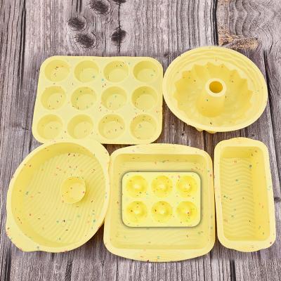 China Food Grade 6 Non-Stick Silicone Bakeware Disposable Continuous Cup Bread Hot Dog Skin Pizza Mold Pan Muffin Cup Silicone Mafen for sale