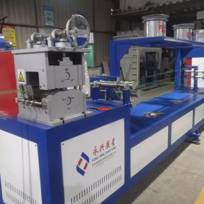 China Maschine zur Herstellung von Rollen mit automatischem PP-Streifen, 110 mm Band-Streifen-Maschine zu verkaufen