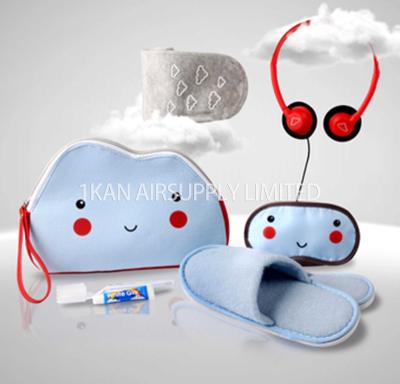 China Airline Set Used Kids Airline Kit Cloud Design Cutomized Travel Set Earphone Glo White Toothpaste Dental Set for sale