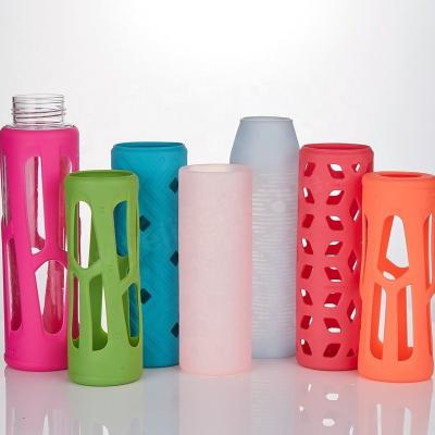 China Eco Friendly Food Grade Dishwasher Safe Custom Silicone Sleeve For Glass Water Bottle, Food Grade Water Bottle Silicone Protective Sleeve for sale