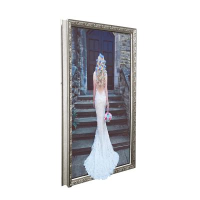 China Wall Mount Digital Photo Frame 32 Inch Wifi Display For Art Museum Smart LCD Screen Photo Frame Display 32 Inch for sale