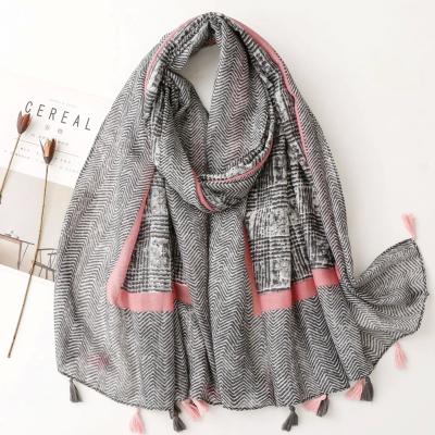 China Multifunction Wholesale Fashion Scarf Shawls Women Premium Femme Print Tassel Hijab Scarf Muslim Hijab Shawl for sale