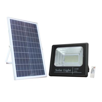 China Outdoor 100w Garden High Efficiency Solar Led Flood Lights Led Solar Waterproof Flood Lights for sale