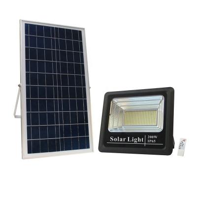 China Chinese Professional Garden Long Working Hours High Power 200W Led Solar Flood Lights for sale