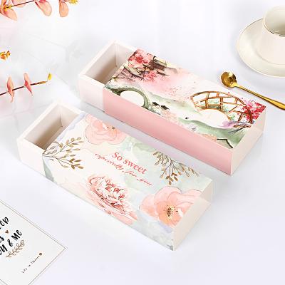 China Recyclable Disposable Newly Manufactured Turntable Cover Paper Pastry Box Dividers for sale