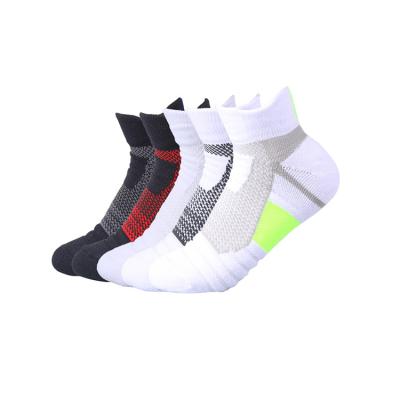 China Anti Slip Anti Slip Ankle Sport Sock For Men Athletic Running Socks for sale