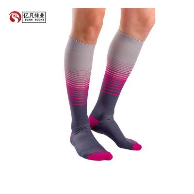 China EVAN-A 114 QUICK DRY Support Compression Sports Socks For Women for sale