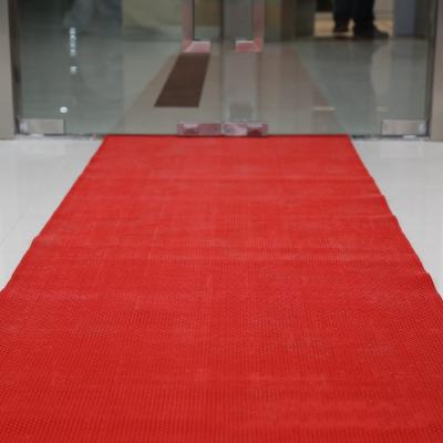 China Anti-Slip PVC Anti-bacteria Swimming Pool Bath Room Coil S Type Roll Mat for sale