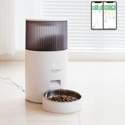 China Shopee Automatic Hot Sale Pet Driver WiFi Connection APP Control 2.5L Smart Cat Dog Food Dispenser for sale