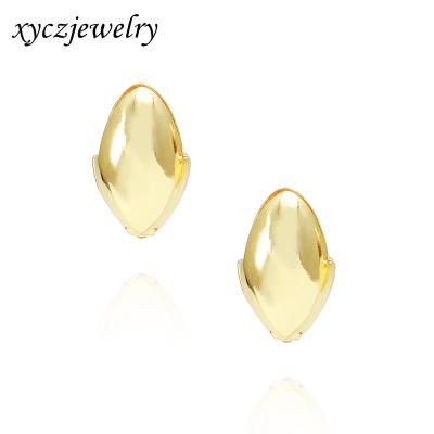 China TRENDY Fashion Simple Nut Shaped Stud Earring Gold Plated Solid Brass Party Earrings For Girls for sale