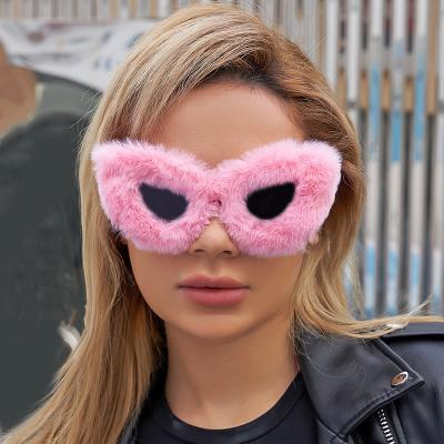 China Fashion sunglasses the same type of plush winter ladies cat eye sunglasses for bullies and kids for sale