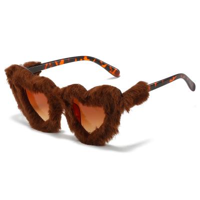 China Fashion sunglasses 2023 new summer plush sunglasses personalities, European and American, love, funny heart-shaped sunglasses for sale