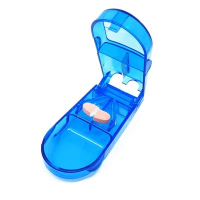 China Non-Toxic Material Medicine Vitamin Splitter Safety Medicine Slicer Pill Cutter For Small Pills for sale