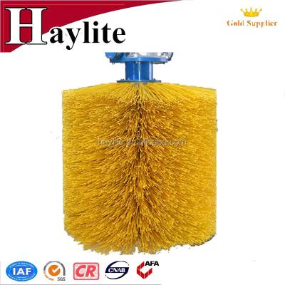 China Cattle Body Wholesaler Dairy Cow Rotary Scratcher Cleaning Cattle Brush for sale