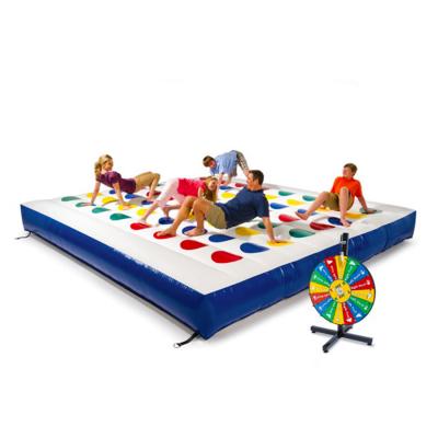 Cina Bouncy Human Pretzel Chess Inflatable Use Tornado Game Inflatable Ultimate Rental Or Home Board Game For Sale in vendita