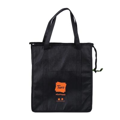 China 2022 waterproof new production non woven zipper insulated cooler bag, non woven thermal bag with customized logo for sale