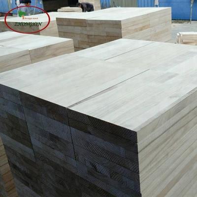 China Waterproof Timber Paulownia Lumber 2x4 Double Side Sanded Wood Price for sale